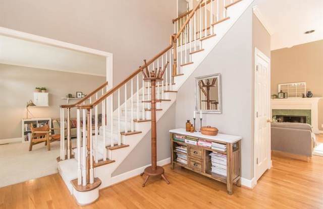 645 LAKE MEDLOCK Drive Gallery 2