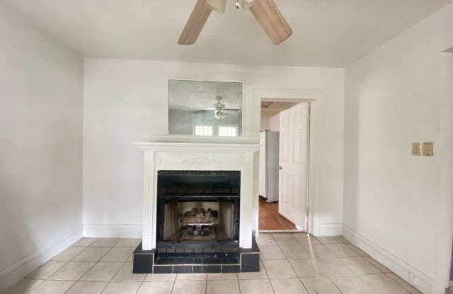 1311 Buena Vista Blvd. SE - 1311 Buena Vista Boulevard Southeast, Roanoke, VA 24013