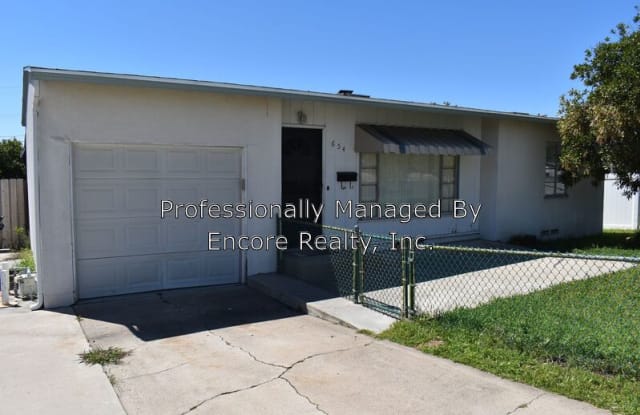 654 Dennis Ave - 654 Dennis Avenue, Chula Vista, CA 91910