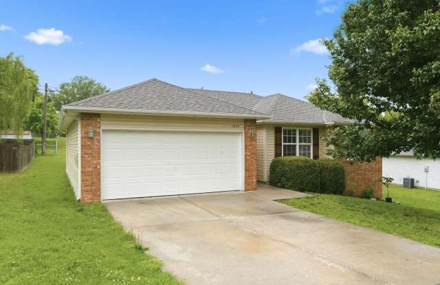 1215 S 14th Avenue photos photos