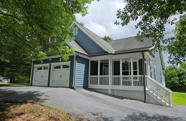 Spacious Hiram House on 1.37 Acres photos photos