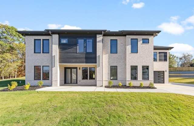 555 Versailles Drive photos photos
