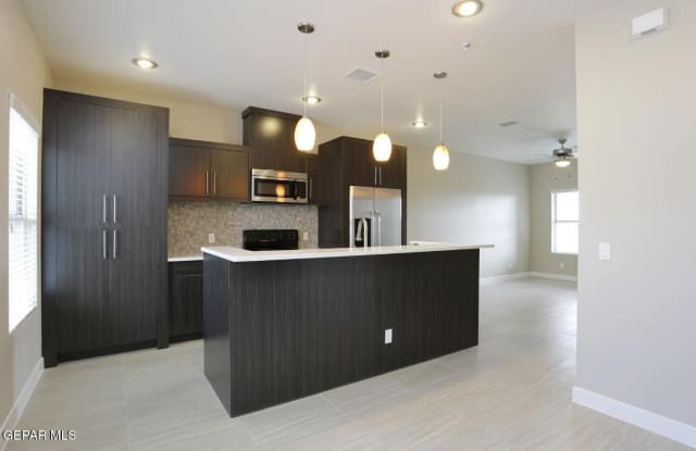 410 THORN Gallery 3
