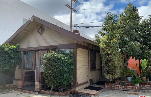 963 South NEW HAMPSHIRE Avenue - 963 South New Hampshire Avenue, Los Angeles, CA 90006