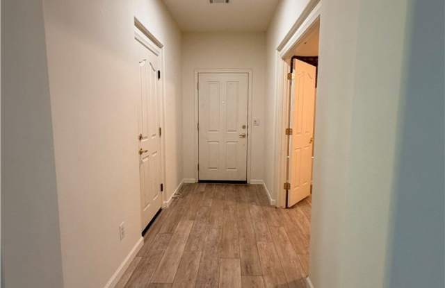 4208 Autumndale Avenue Gallery 3