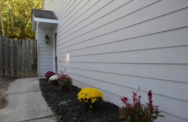 5138 Laurel Bridge Court Gallery 3