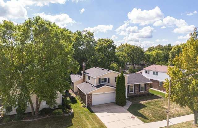 1019 W White Oak Street photos photos