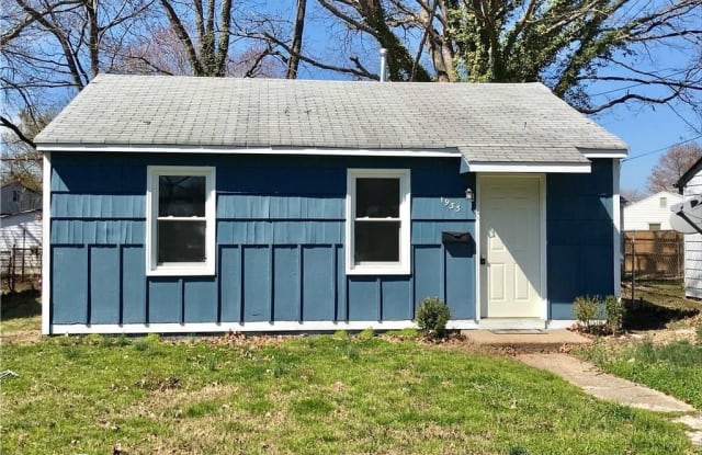1933 Long Green Ln - 1933 Long Green Lane, Hampton, VA 23663