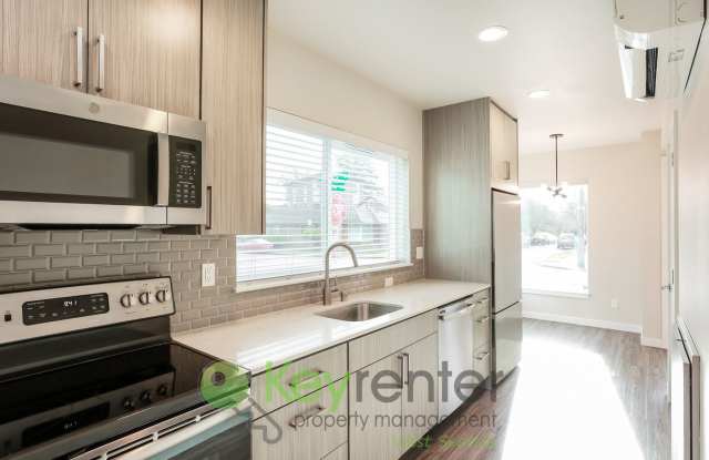 Bright, Modern Townhome Steps from Ballard Dining and Cafes photos photos