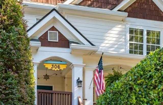 306 Kendrick Avenue SE Gallery 2