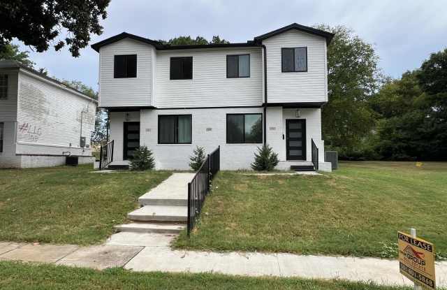 1024 Welch Street photos photos