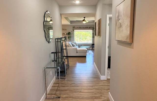 Fully Furnished 3 Bed / 2 Bath Home in Nixa Gallery 4