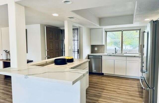 7232 N VIA CAMELLO DEL NORTE -- - 7232 North Vía Camello Del Norte, Scottsdale, AZ 85253 7232 N VIA CAMELLO DEL NORTE -- - 7232 North Vía Camello Del Norte, Scottsdale, AZ 85253