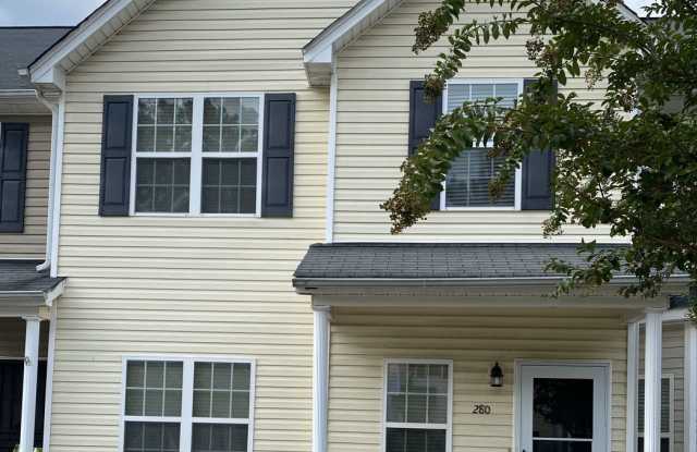 Charming 2 story 2 Bedroom 2.5 Bathroom Townhome photos photos