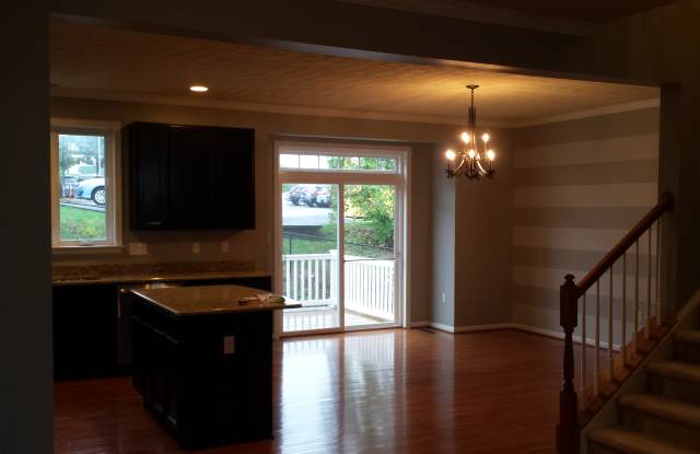 4104 Sun View Gallery 4