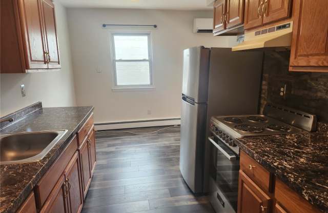 4177 Merrick Road Gallery 3
