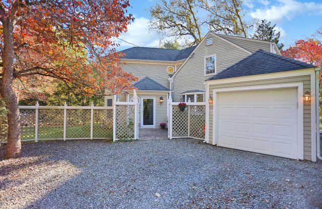 44 Hendrie Avenue - 44 Hendrie Avenue, Riverside, CT 06878