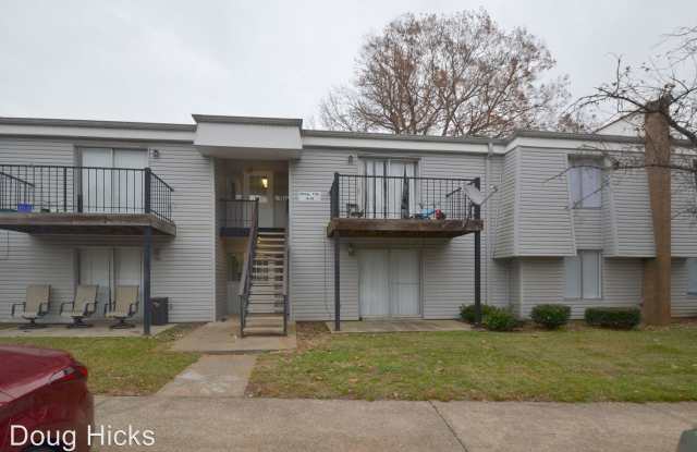 700-B Farmhurst Dr Gallery 2