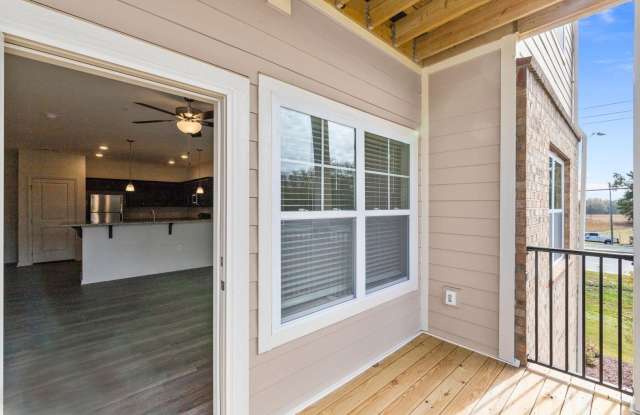 250 Grove Circle photos photos
