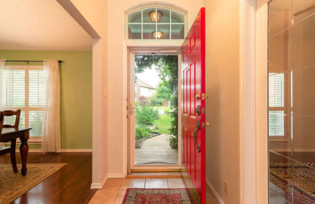 2509 Goldfinch Drive Gallery 2