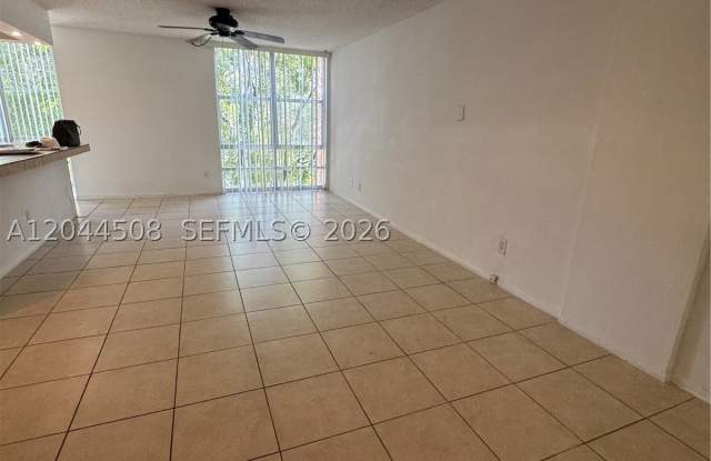 210 172nd St photos photos