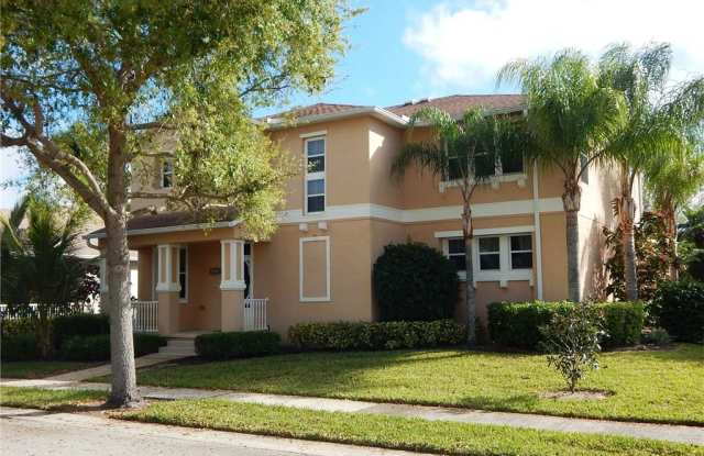 1271 Classic Court Gallery 2