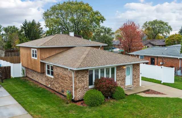 12346 S Lamon Avenue - 12346 South Lamon Avenue, Alsip, IL 60803