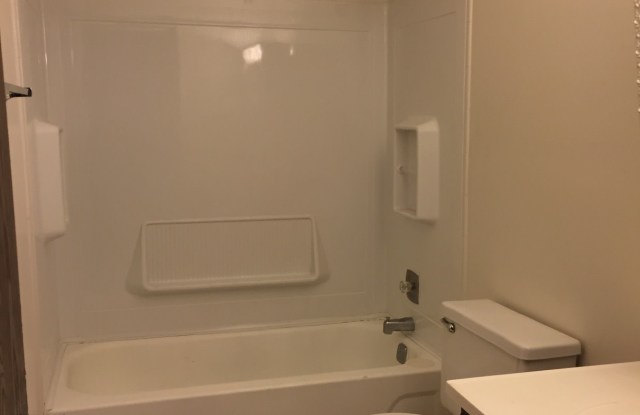 4329 CENTENNIAL CT APT #4 Gallery 4