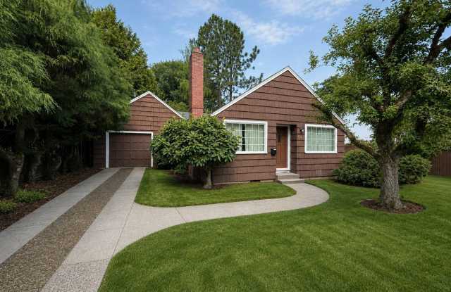 FREE FIRST MONTH'S RENT!!! Super Clean 2 Bed, 1 Bath House Close to OSU Campus! photos photos