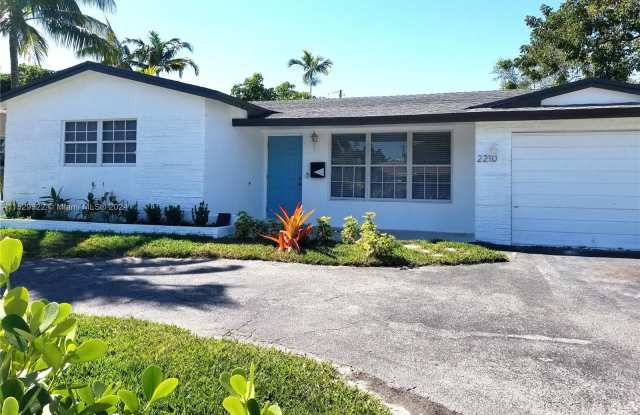 2210 N 46 Ave - 2210 North 46th Avenue, Hollywood, FL 33021