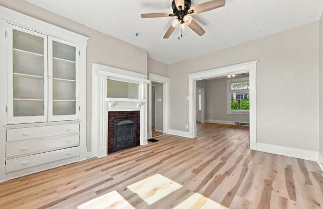 Beautiful 3 bedroom home in Munhall available now! Gallery 4