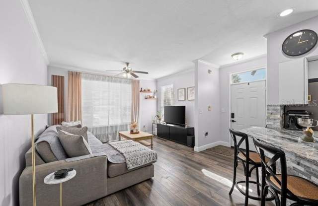 9578 LAKE CHASE ISLAND Way Gallery 2