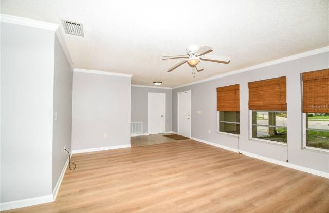 2069 COUNTRY MEADOWS LANE Gallery 4