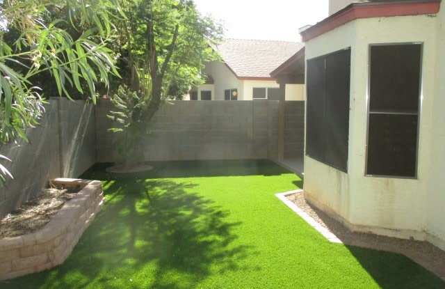 8771 West Grovers Avenue Gallery 4