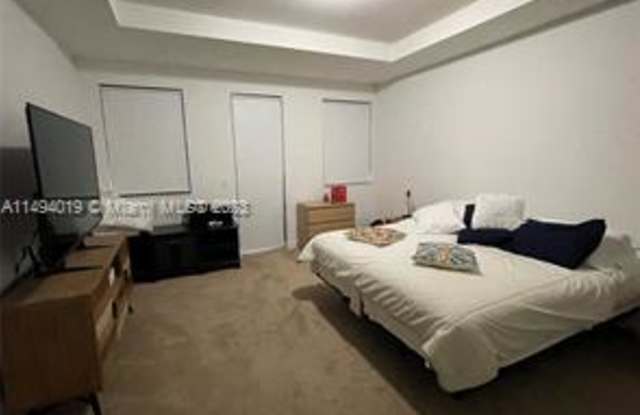 5168 Nw 84th Ave - 5168 Northwest 84th Avenue, Doral, FL 33178