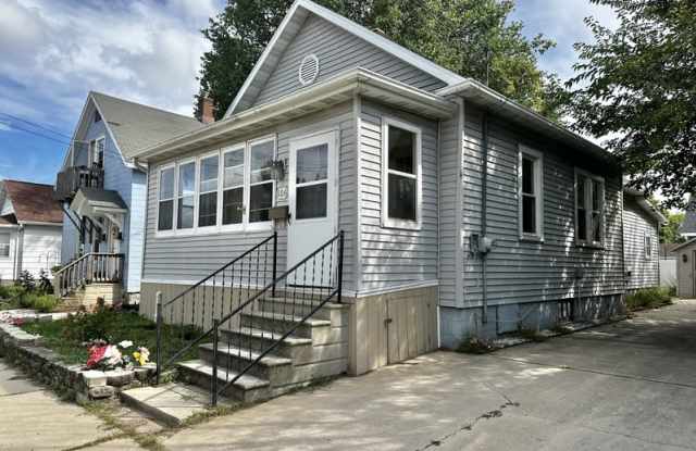 606 North Baird Street Gallery 1