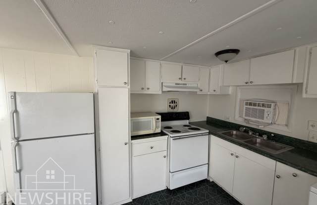 Comfortable 2 Bed 1 Bath Home photos photos