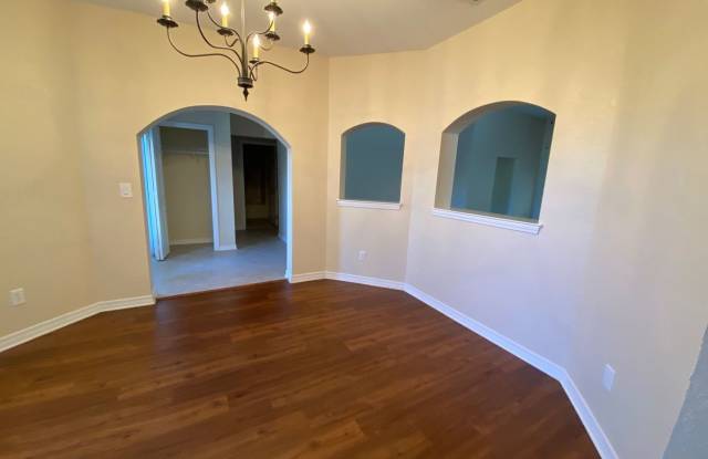 Expansive Home in the Desirable "The Hammocks" in Lynn Haven! *SPECIAL: 1/2 OFF 1st Month for A-D Military!* Gallery 4