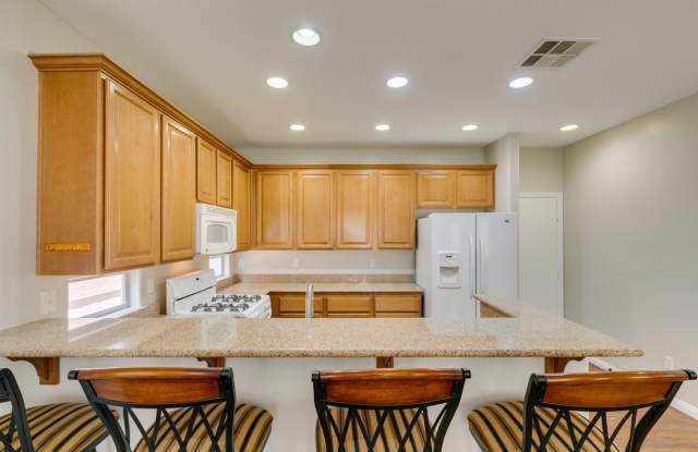 Beautiful 3 Bed / 3 Bath Home in Skyridge Community photos photos