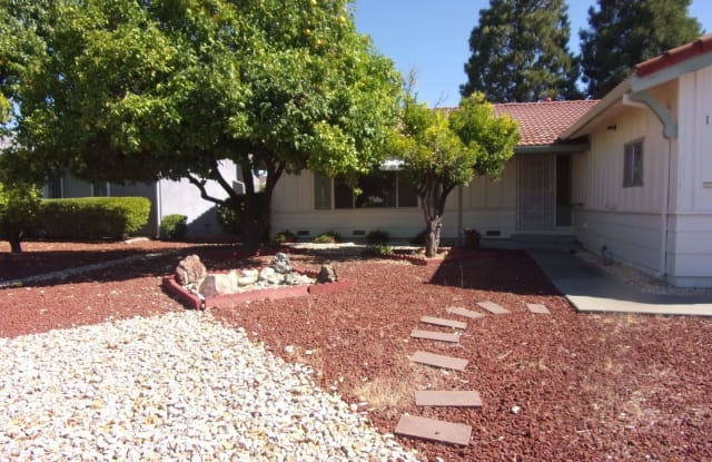 111 Carlsbad Cir. Vacaville, CA 95687 - 111 Carlsbad Circle, Vacaville, CA 95687