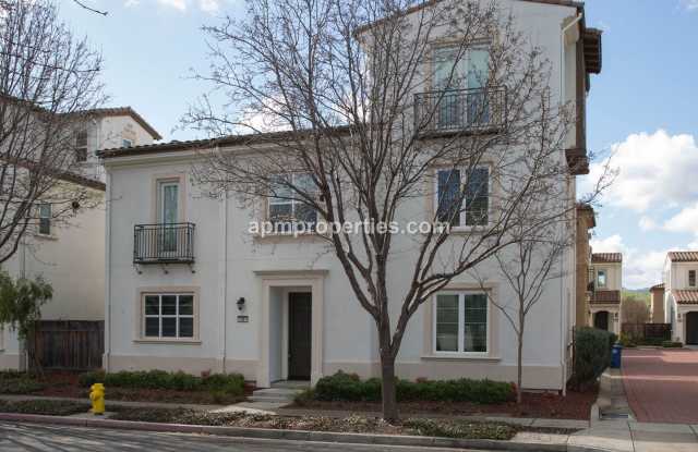 Desirable 4 Bedrooms + Bonus, 4.5 Baths, Gale Ranch in San Ramon! photos photos