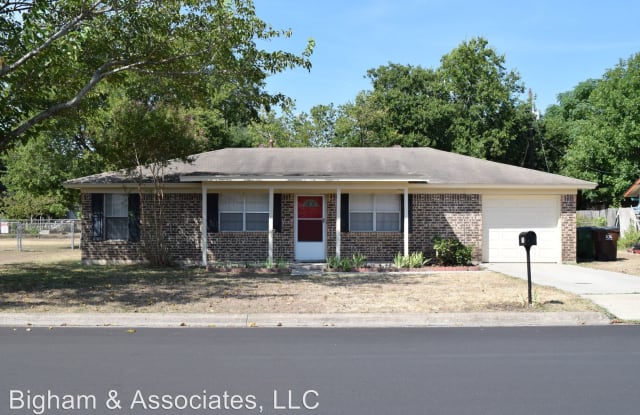 1203 Meadows Dr - 1203 Meadows Drive, Round Rock, TX 78681