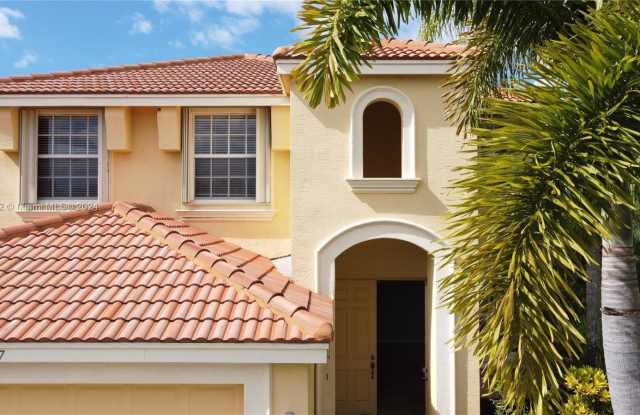 2707 Pienza Cir Gallery 2