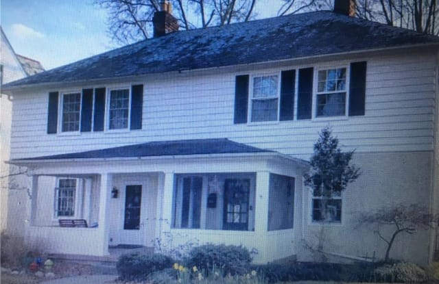 215 Hurley Avenue - 215 Hurley Avenue, Newport News, VA 23601