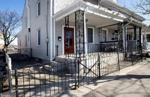 207 SOMERSET STREET Gallery 2