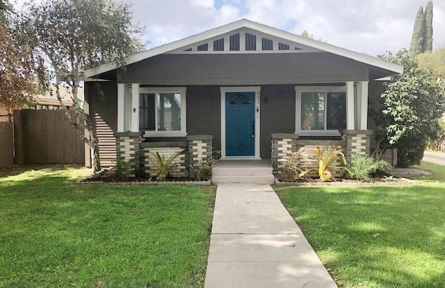 553 S Walnut Avenue - 553 South Walnut Avenue, Brea, CA 92821