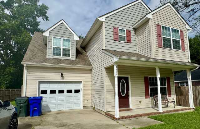 Welcome Home to Comfort and Convenience! photos photos