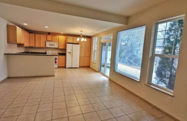 Townhouse, 2BD/1.5BA Condo, Radiant Heat Floors Incl Garage photos photos
