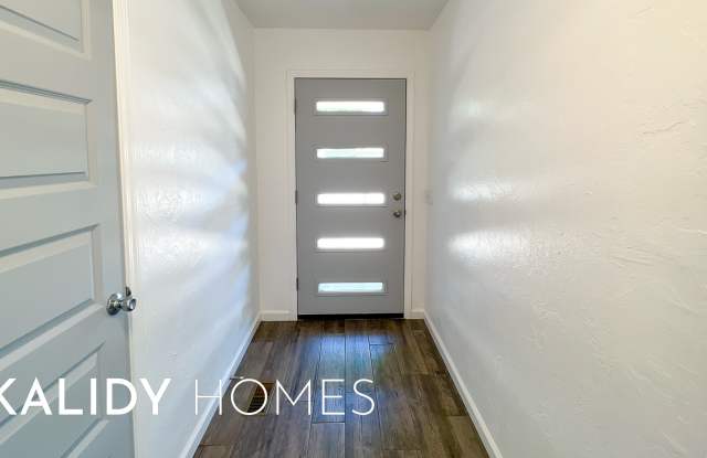 6312 Overcourt Manor Gallery 2