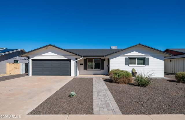2168 E BROADMOR Drive Gallery 1